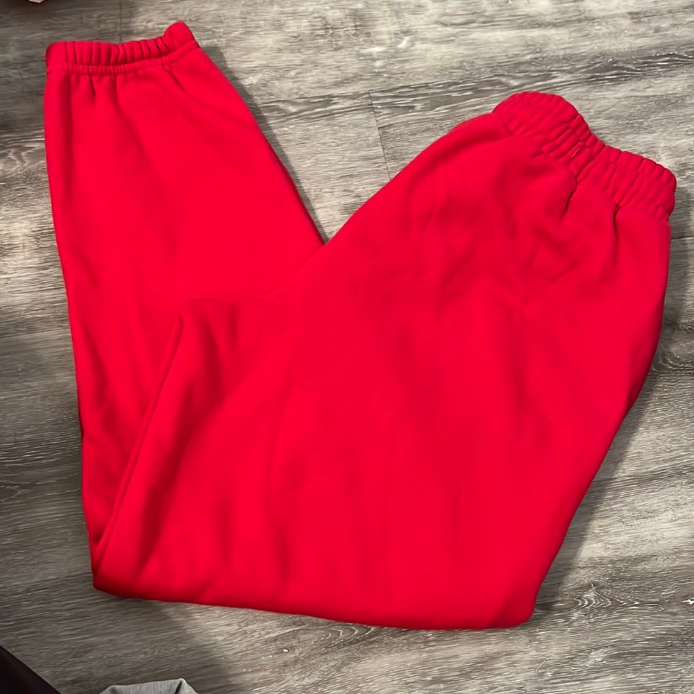 Fabletics red sweats